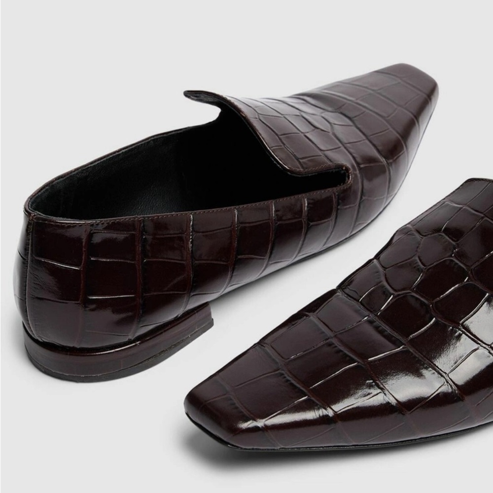 Loulou Studio 10mm Mona embossed leather loafers - Picture 2 of 4